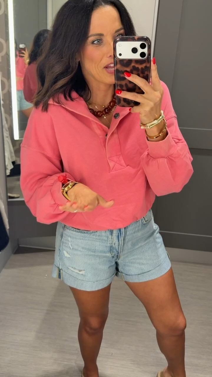 this top is giving Aerie/Free People vibes 😍 but it’s actually Target!! such a cute everyday piece with the denim shorts.

wearing a Small 🤍