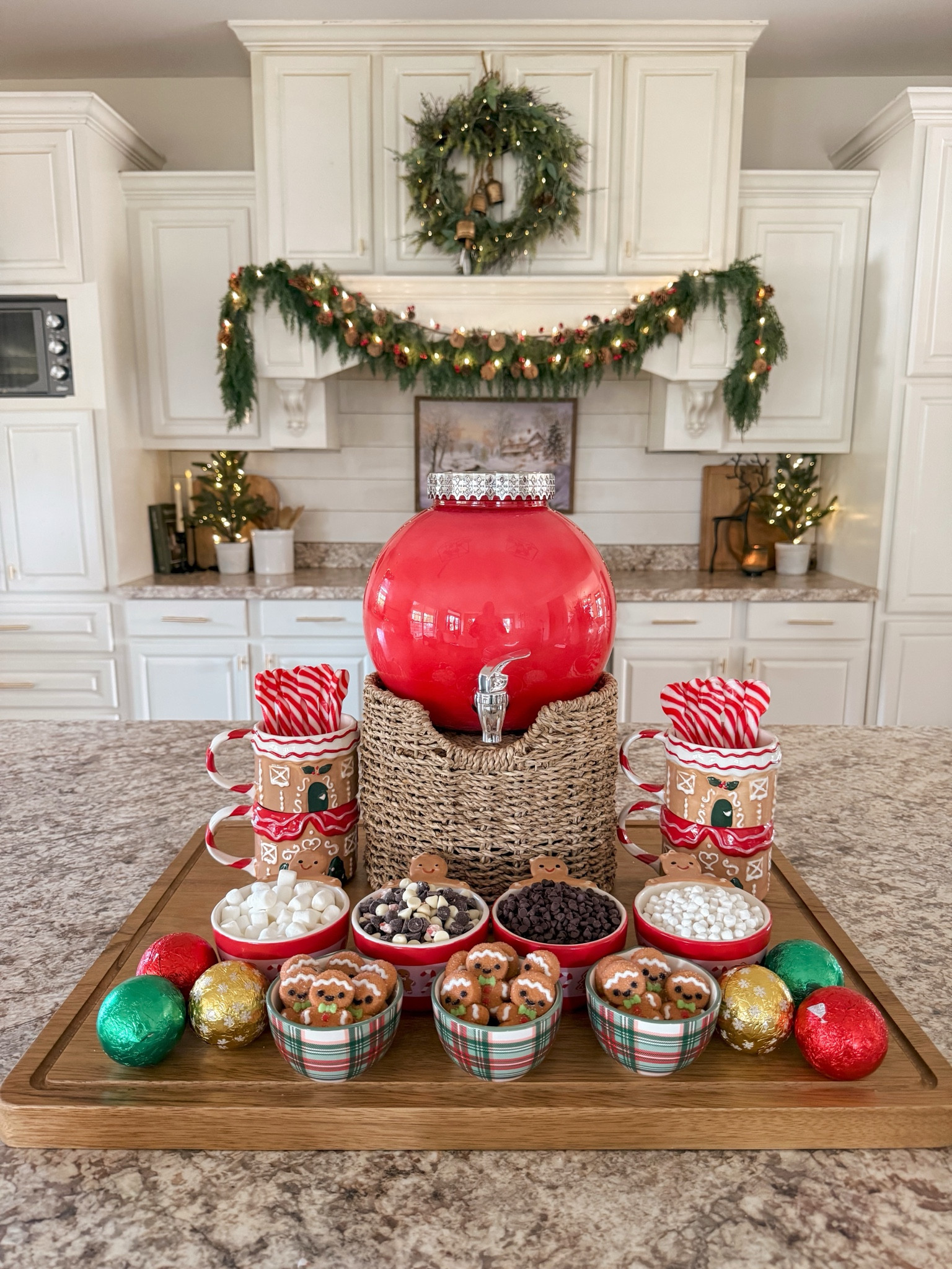 Christmas hot chocolate bar!
#walmartpartner #walmartholiday #walmarthome @shop.ltk @walmart #liketkit

https://liketk.it/4XIgF