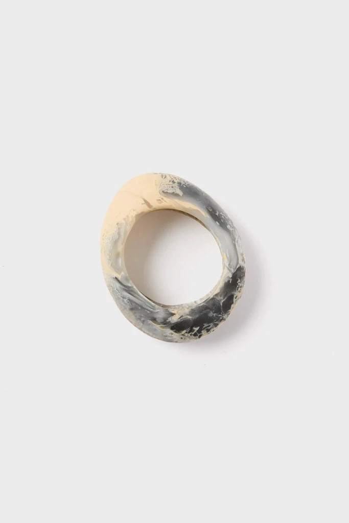 Sandy Pearl Rock Medium Bangle | Tuckernuck (US)