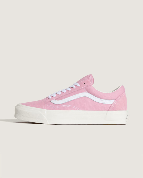 Premium Old Skool Shoe in Dawn Pink| Vans US | Vans (US)