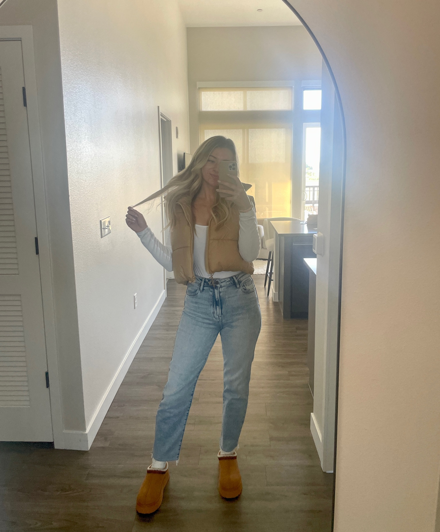 fall fashion for less! amazon fall staples and ugg boot dupes #amazonfashion #uggs #uggdupes #looksforless #fashiondupes  