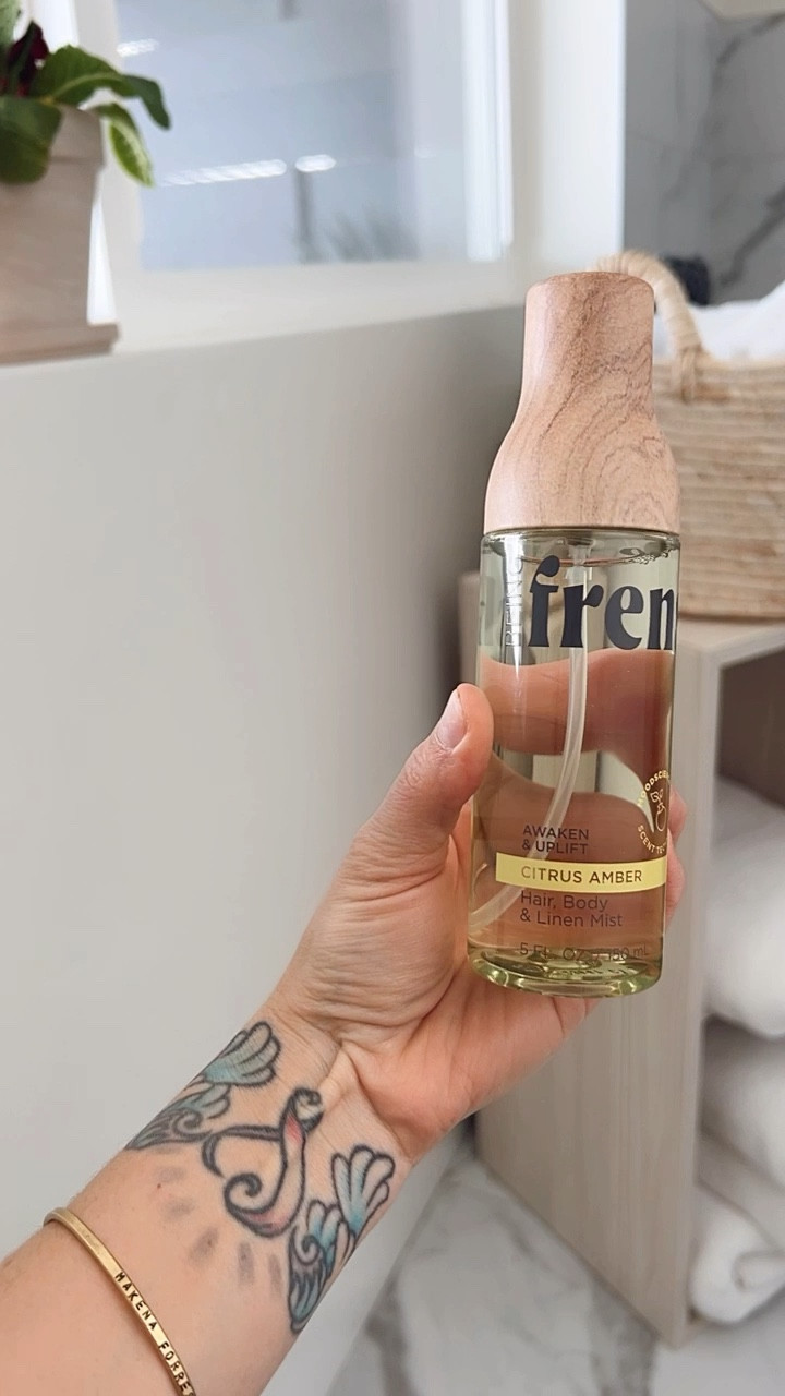 My new favorite spring and summer scent 🫶🏼☀️🌸

#LTKFind #LTKSeasonal #LTKbeauty