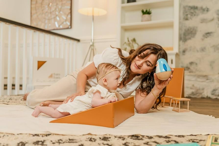 tumtum Tummy Time Wedge - wipeable Faux Leather, for Babies 0-8 Months (Camel) | Amazon (US)