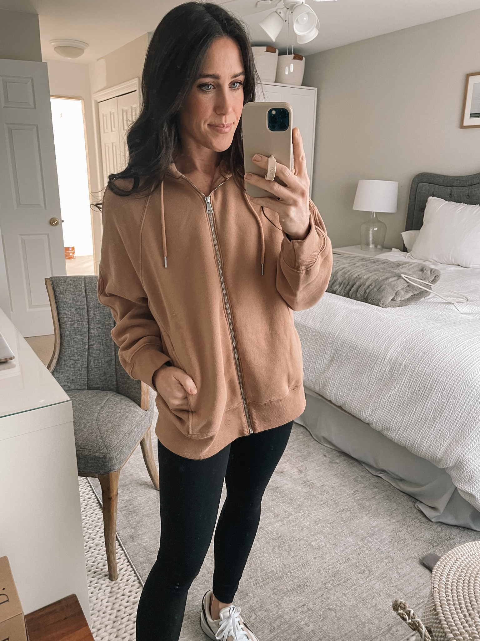 Cozy All Day: The Joy of Abercrombie's Oversized Sweatshirt and