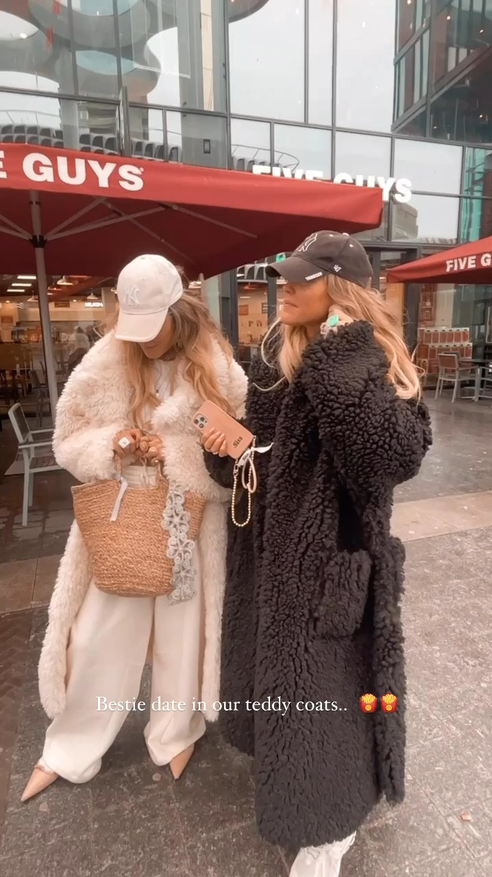 Teddy coats 🧸🧸

#LTKSeasonal #LTKHoliday #LTKCyberWeek