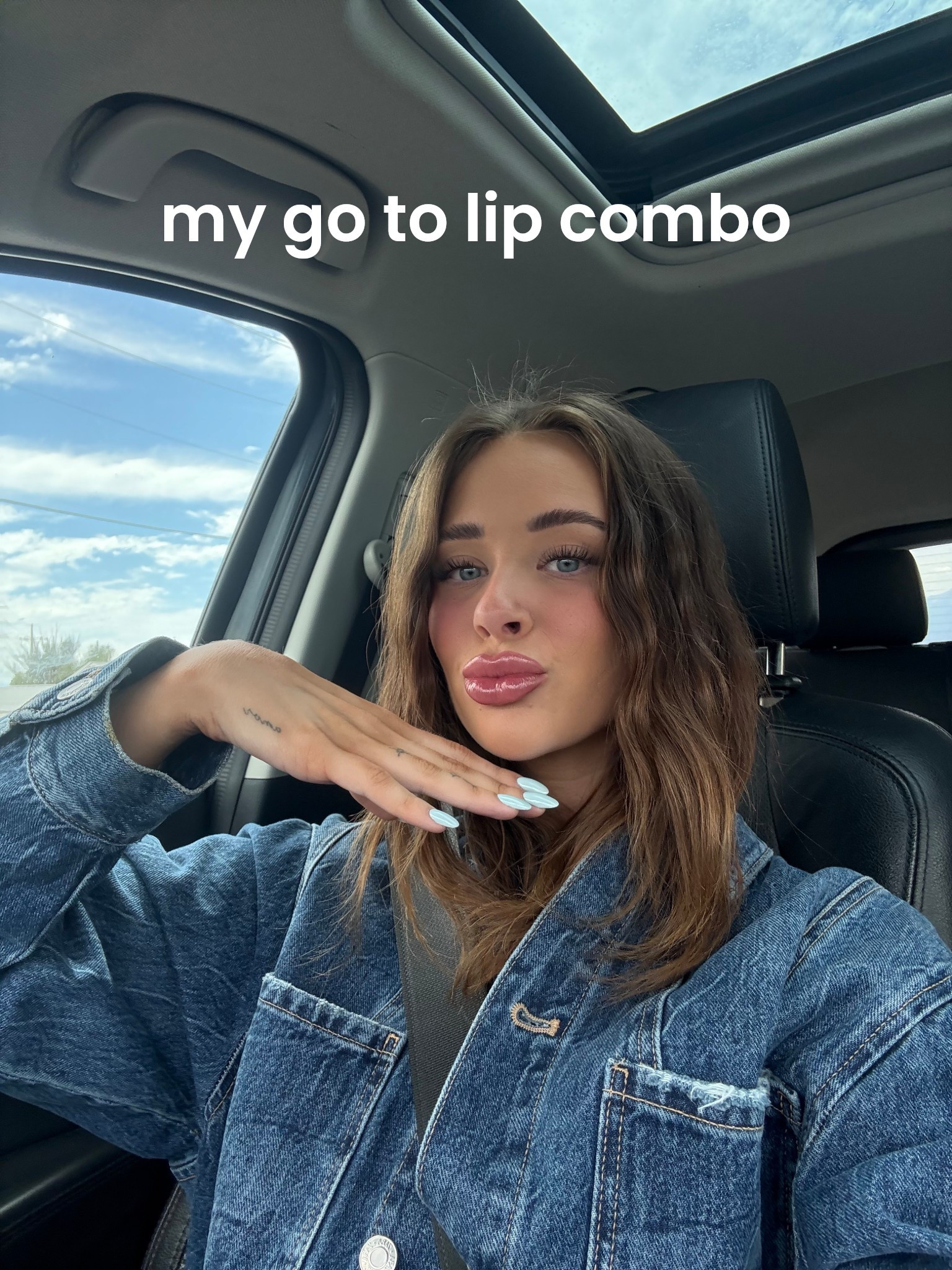 here's the lippie i'm loving lately! Liner is in the shade "thugz blush too" and the gloss is in the shade "primrose" !!!