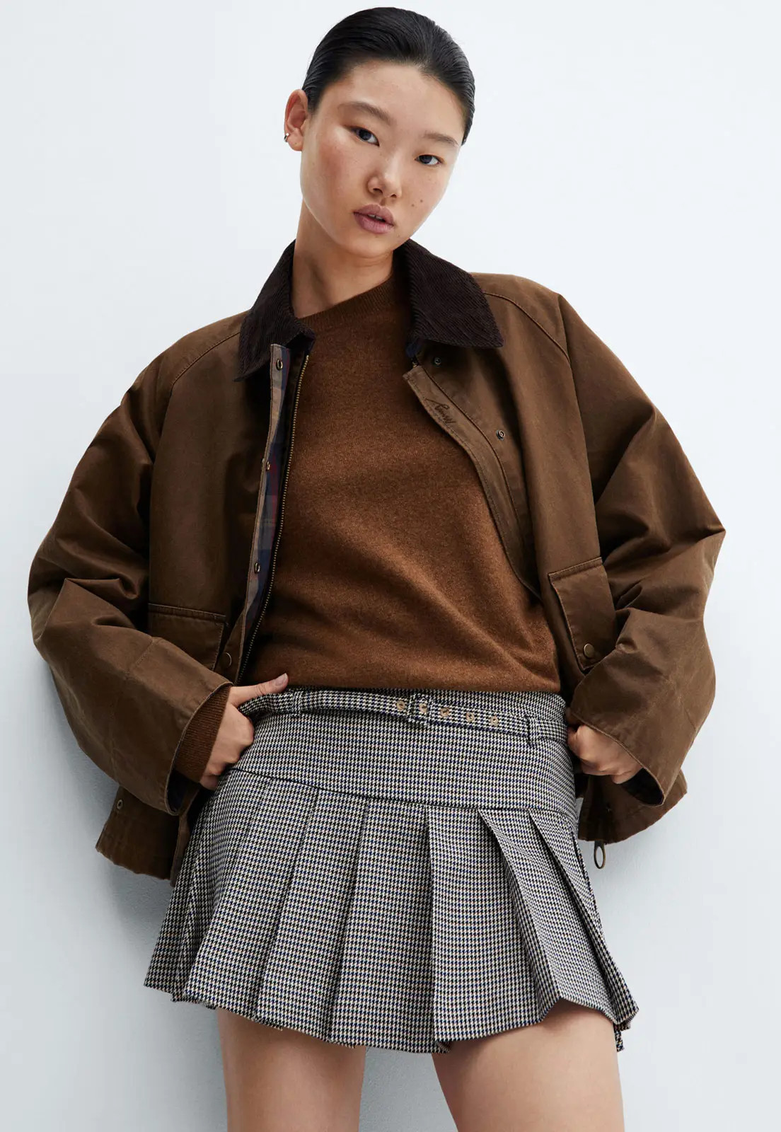 Saia Mango Curta Pregas Cinza | Dafiti (BR)