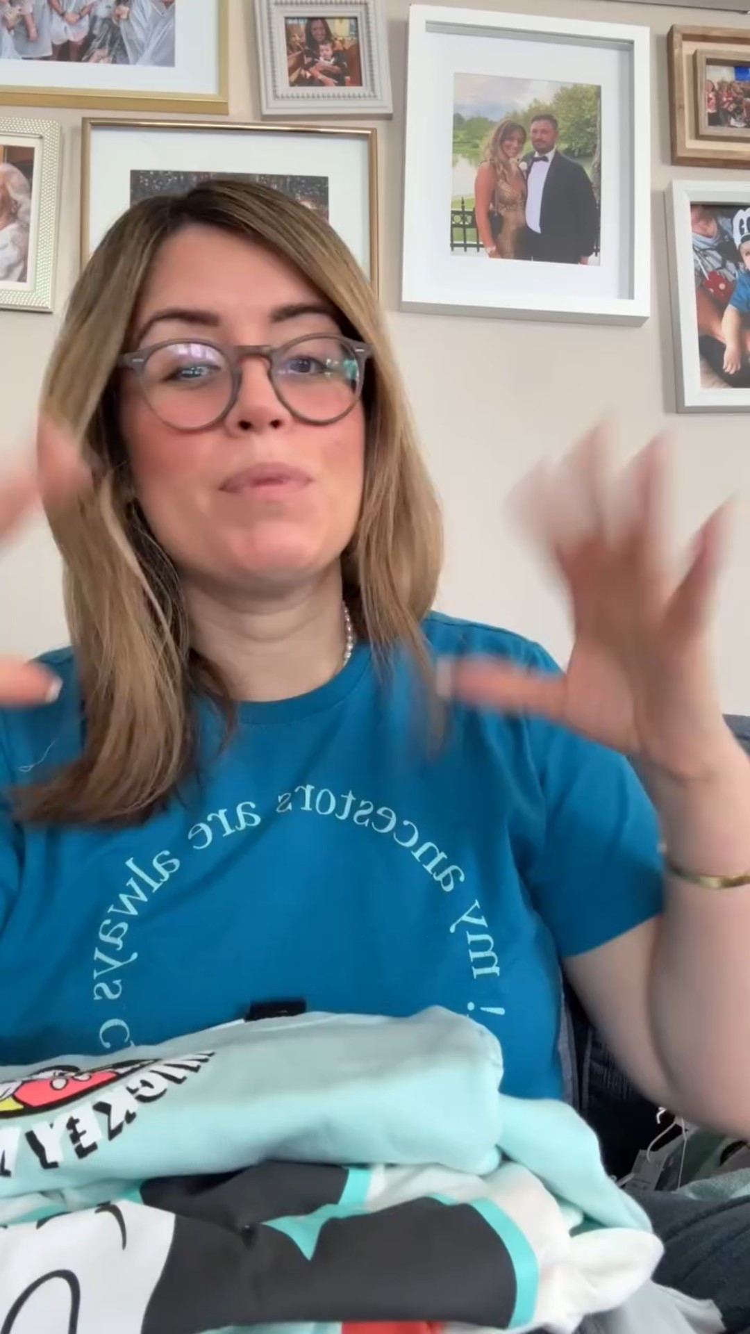 Let’s pack vacation outfits for Disney! #disneyvacation #toddlermomlife #zarakids #zaralover #disney #magickingdom #kidsclothes #gearedup #fashion #vacationoutfits