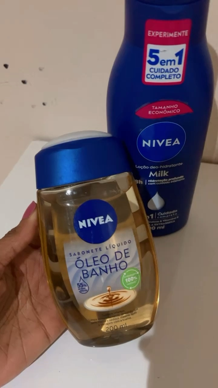 Sua pele perfeitamente hidratada, minha pele é muito ressecada e agora no inverno tende a ser mais ainda, meus aliados para hidratar a pele é esse sabonete em óleo da Nivea e após o banho o hidratante Nivea Milk.

#LTKbrasil #LTKbeleza