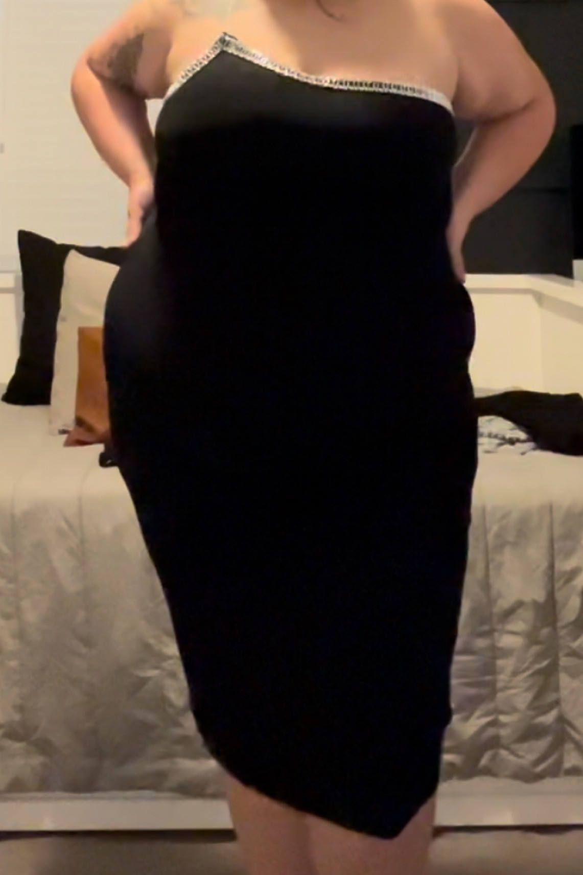 Sexy, classy and multi purpose dress! You can wear for a date night, girls night and even captains night on a cruise shipp