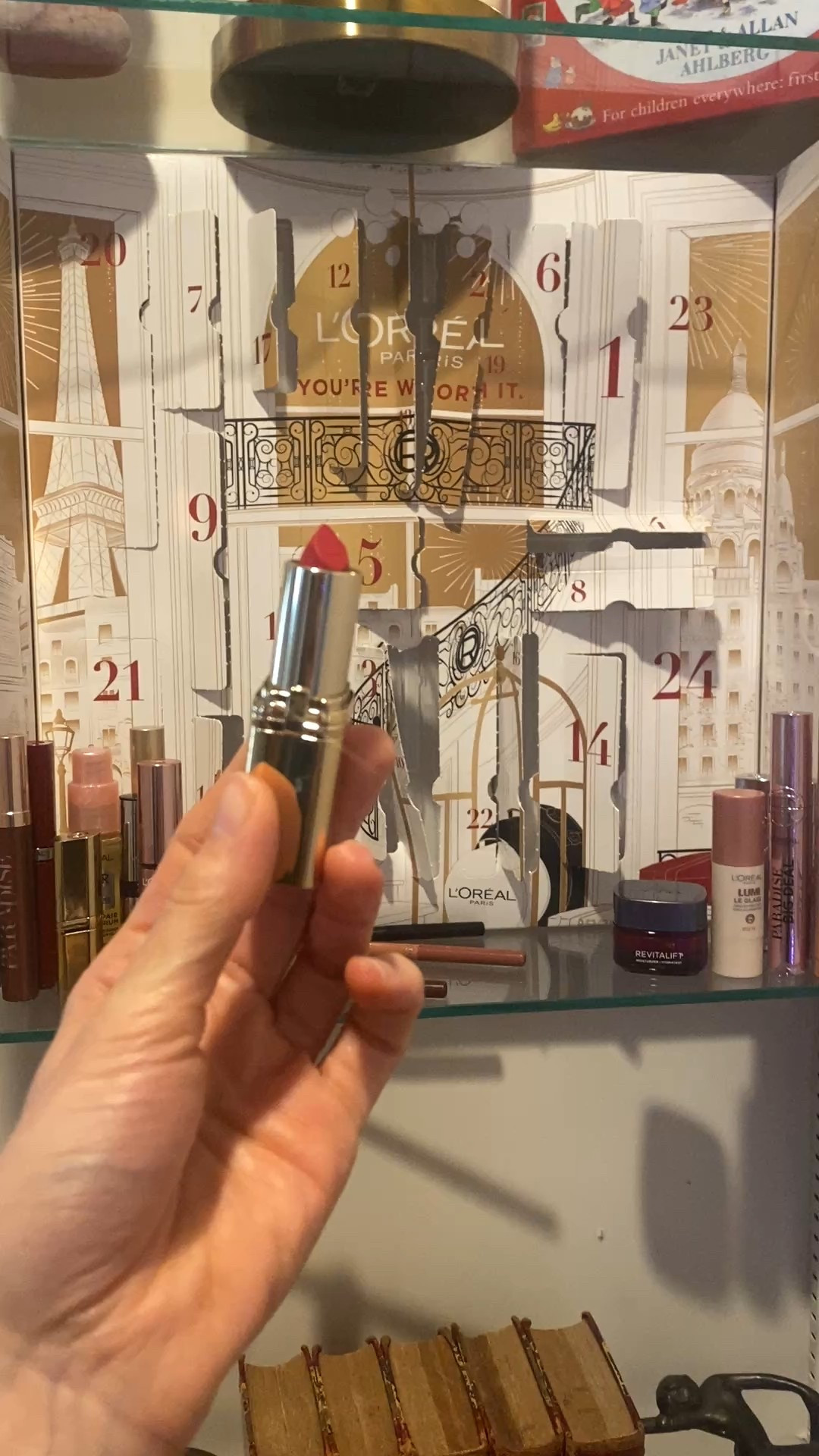 L’Oreal Paris Beauty Advent Calendar Day 17: Colour Riche Blurred Matte Lipstick, shade Le Rouge Paris #AmazonBeauty

#LTKGiftGuide #LTKBeauty #LTKFindsUnder50