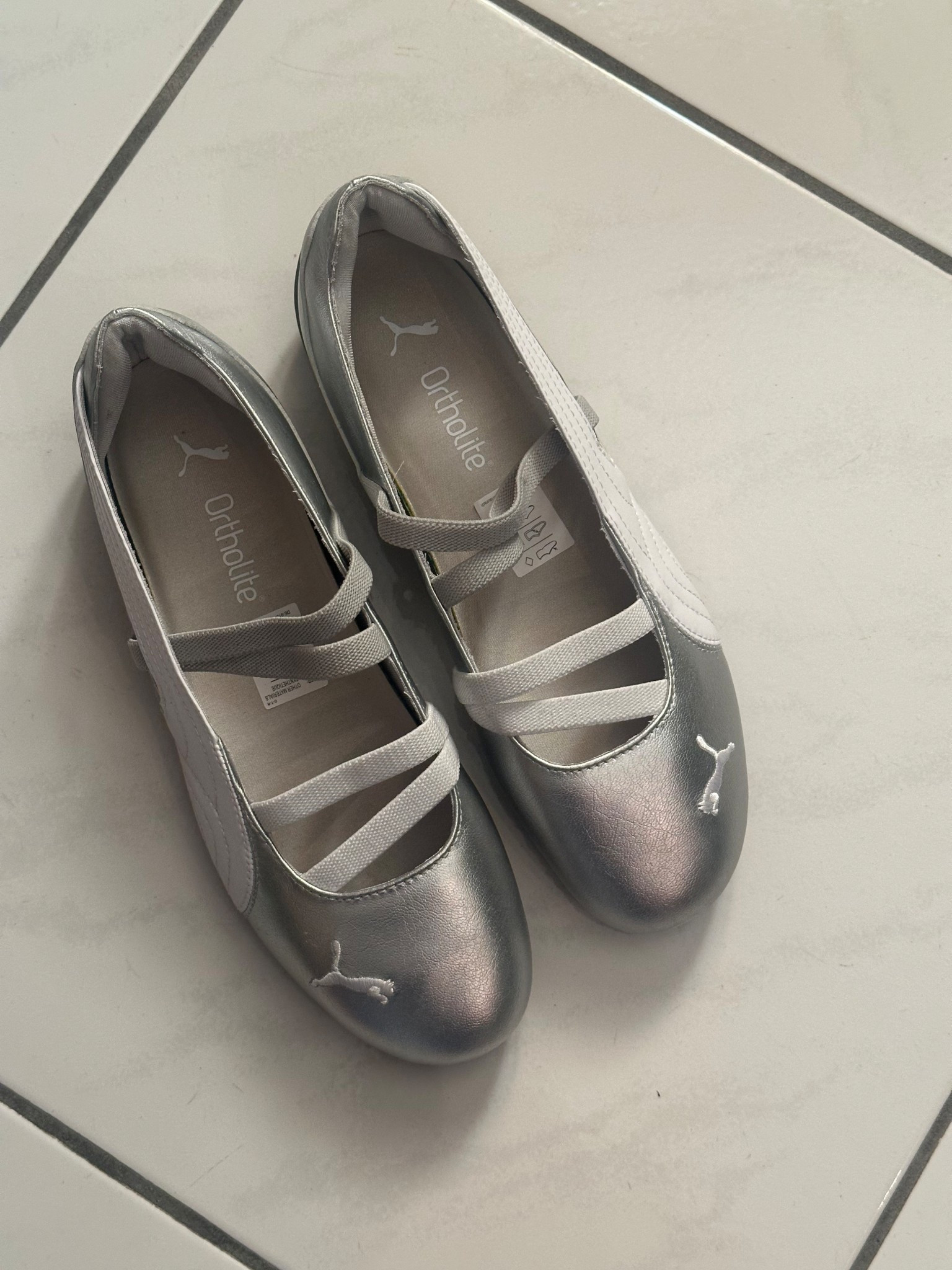 Puma Speedcat Ballet Metallic 

#LTKshoes #LTKitalia #LTKstyletip