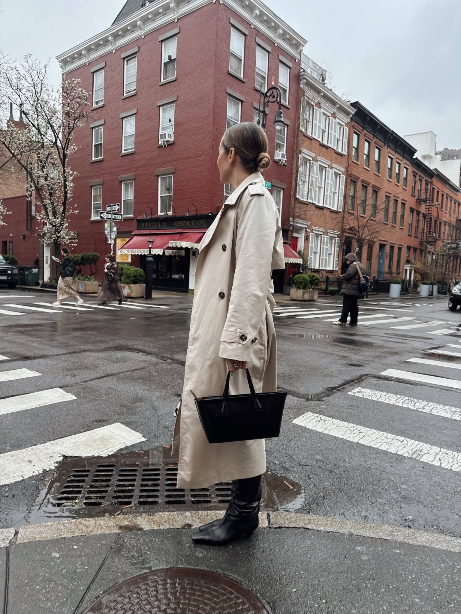 A mix of high/low. The bag fits so much more than it looks. 

#khaitedavisboots
#khaiteboots
#datenight

#LTKShoeCrush #LTKOver40