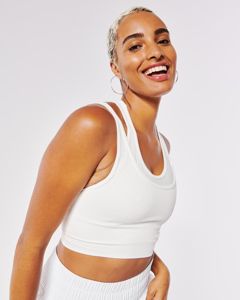 Gilly Hicks Active Boost Curvy Seamless Overlap Sports Bra | Hollister (US)