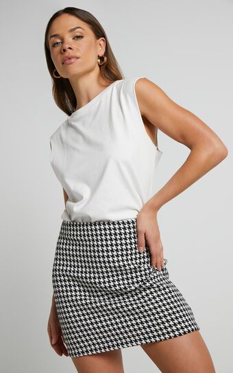 Minie Mini Skirt - Fitted High Waisted Skirt in Black and White Check | Showpo (US, UK & Europe)