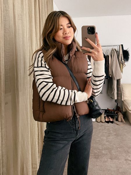 Madewell Chocolate Brown Puffer Vest and Black Denim Jeans with Brown Platform Converse!

Top: XXS/XS
Bottoms: 00/0
Shoes: 6

#fall
#fallfashion
#falloutfits
#fallstyle
#winter
#winterfashion
#winteroutfits
#winterstyle
#thanksgivingoutfit
#holidayoutfit
#madewell
#converse

#LTKCyberweek #LTKSeasonal #LTKHoliday