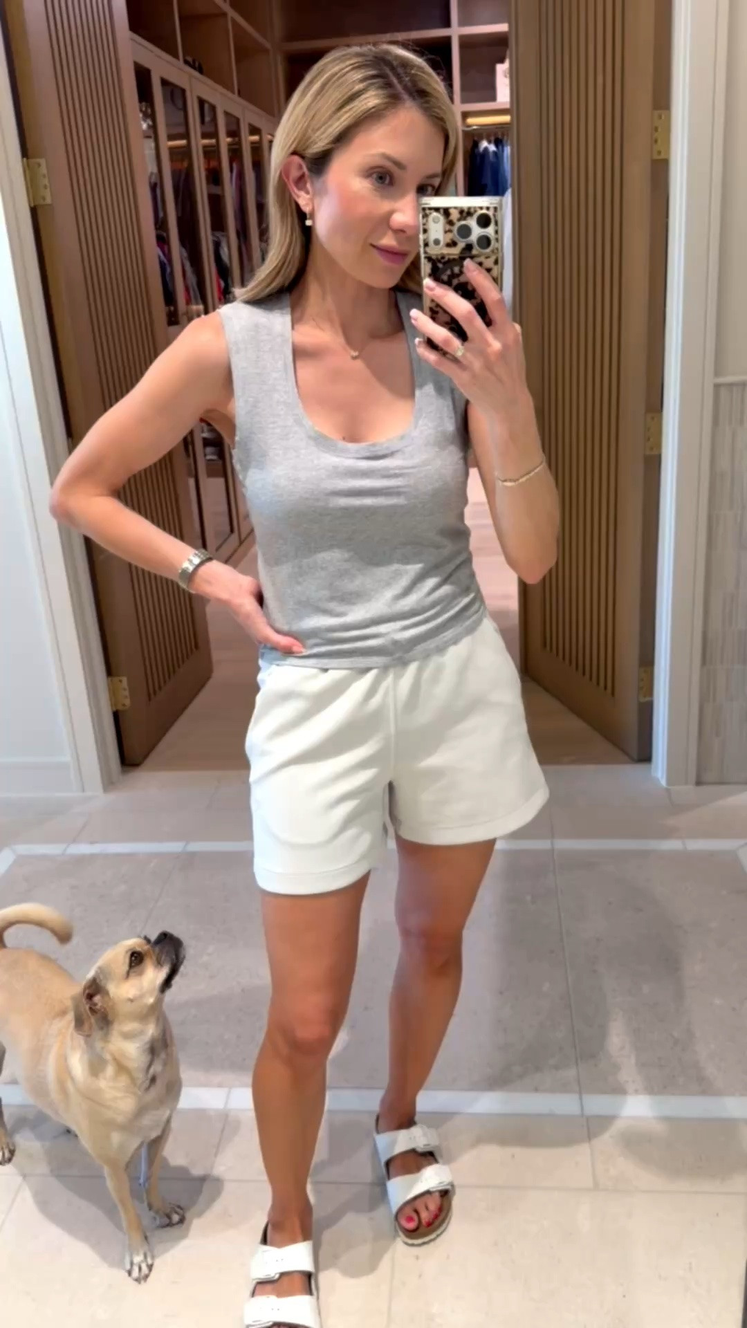Outfit look✨

Vuori halo essential scoop tank - small

#LTKOver40 #LTKPetite