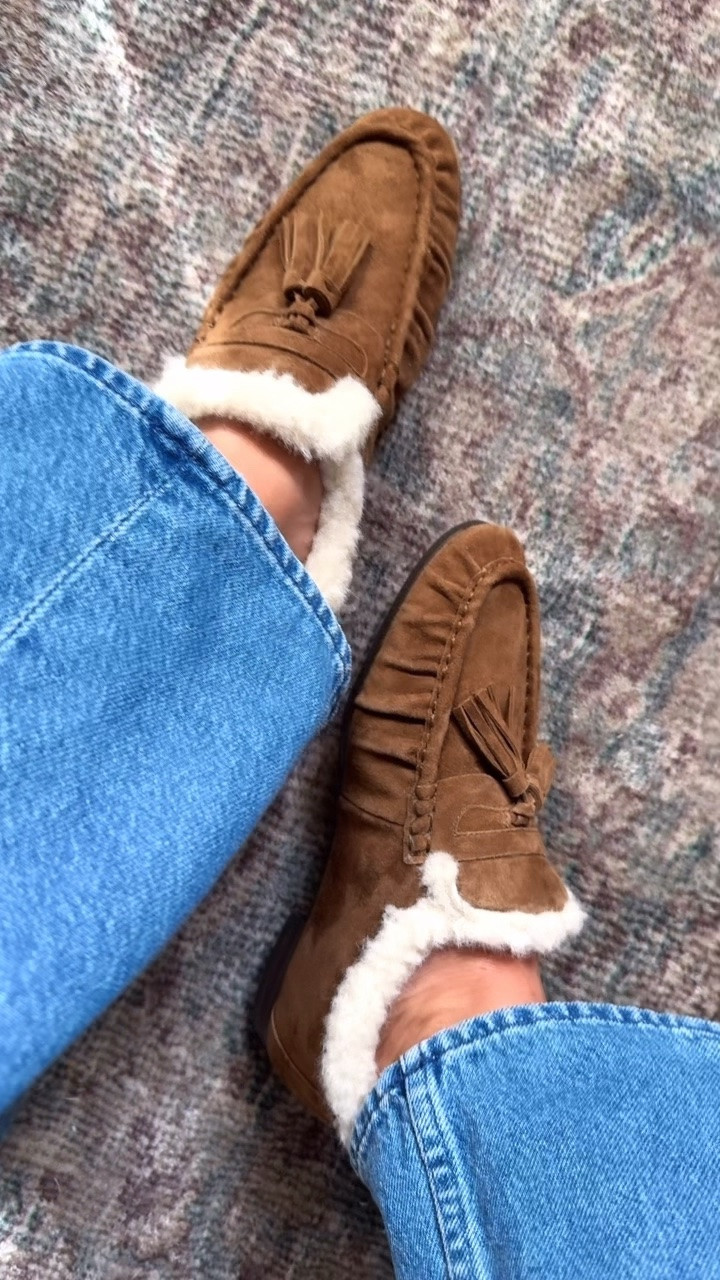 Fur lined loafer. Fall loafer. 
Fit TTS