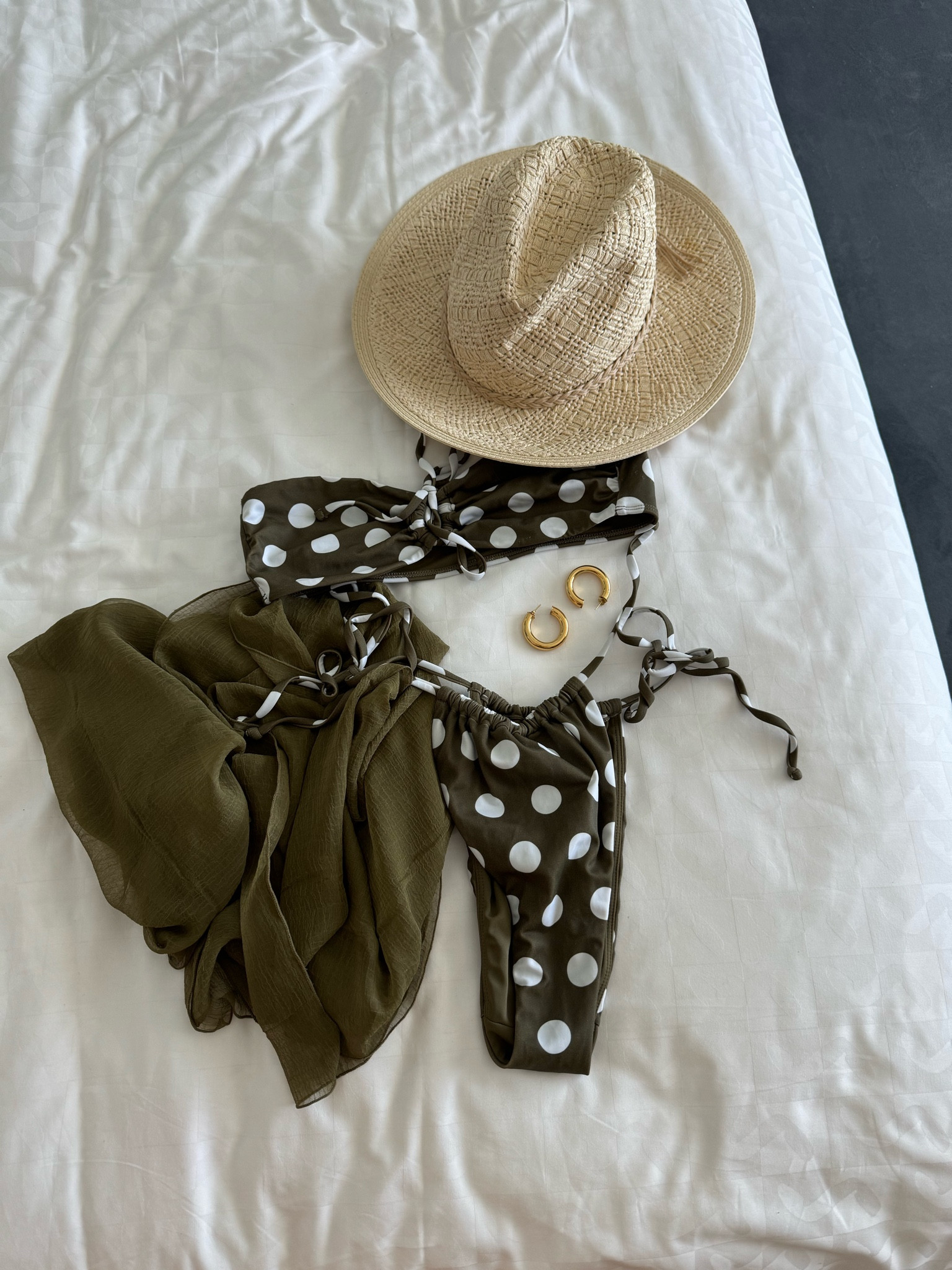 runs big so size down! 