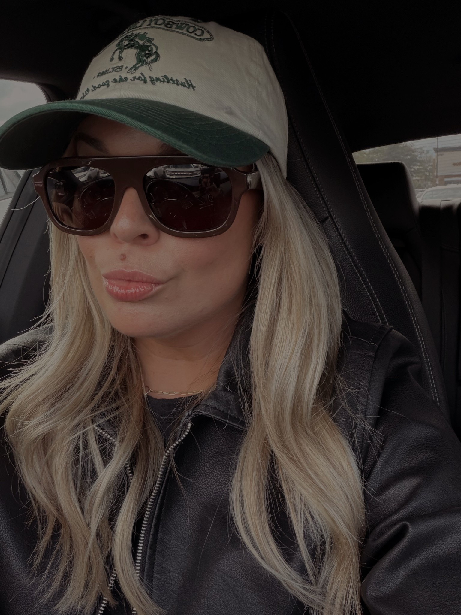 Heaven mayhem sunglasses
Oversized sunglasses
Big sunglasses
Brown sunglasses
Revolve
Christmas gifts


#LTKHoliday #LTKootd #LTKSeasonal