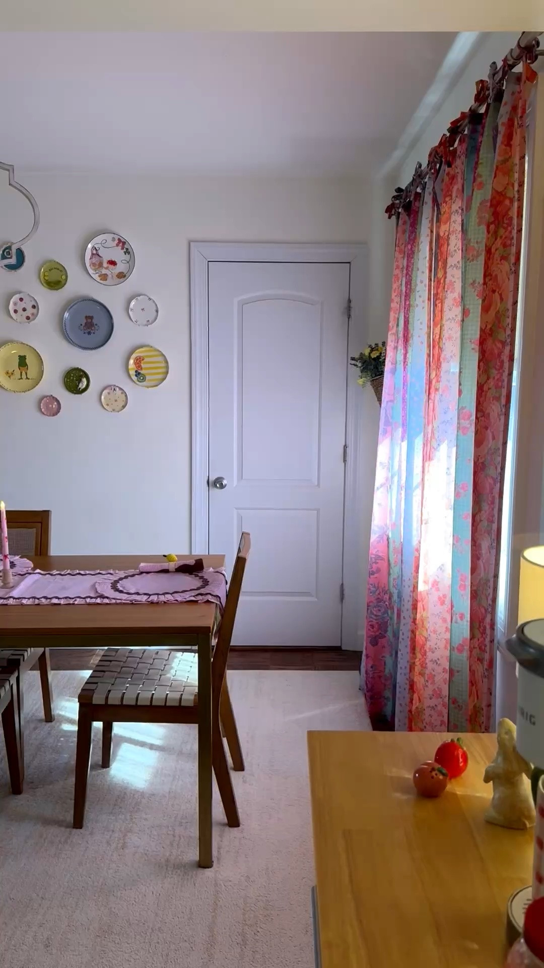 A plate wall adds so much personality to a space 🐸

#LTKHome