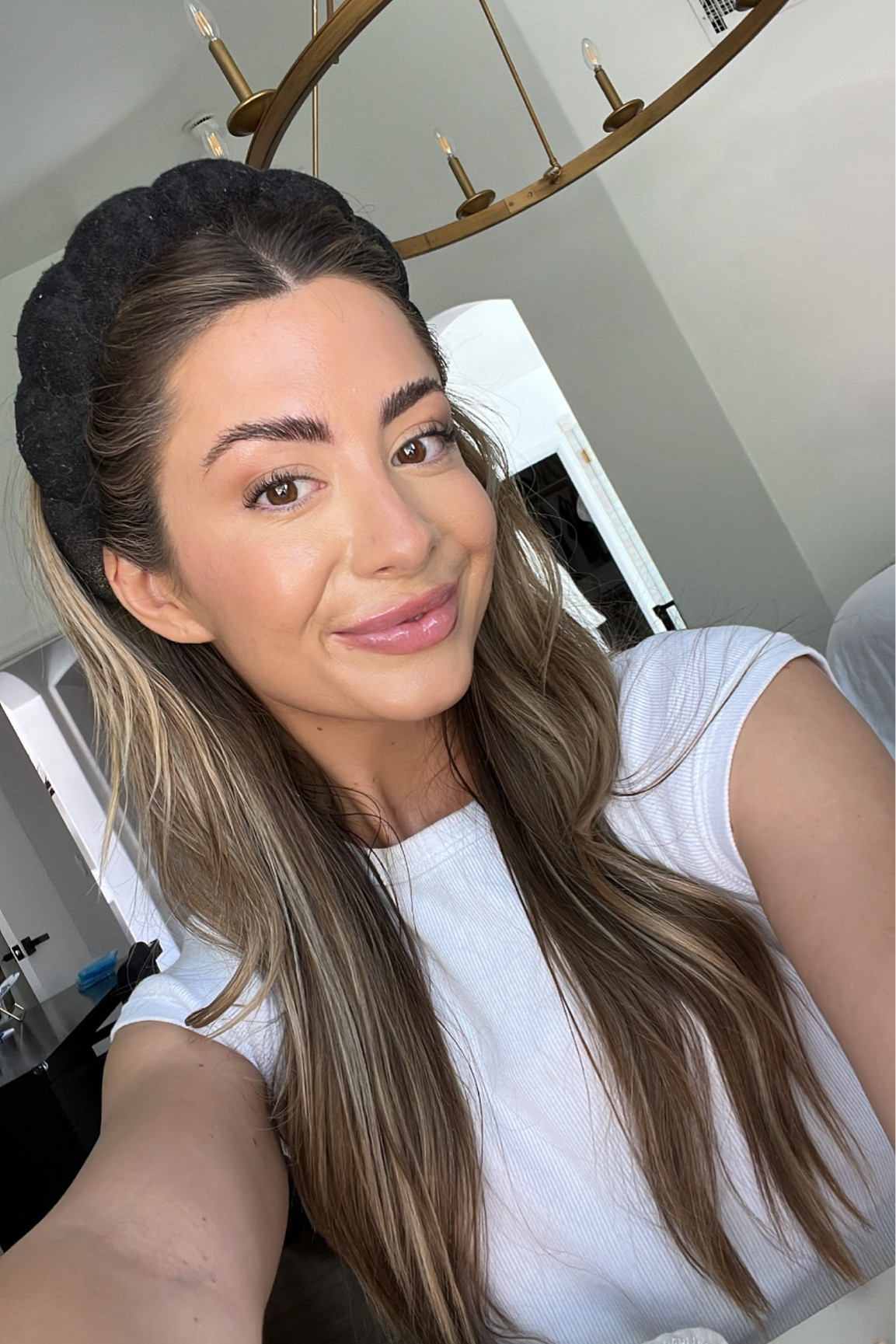 My everyday makeup! 👏🏽 light, but still full coverage and dewy! Very natural 🥰👏🏽🤍 foundation shade 6. Liner shade is oak. Dibs stick is 1.5. Eyebrow stick is dark brown. I used summer Fridays gloss, but I’ve been using rhode too! 

#LTKbeauty #LTKunder50