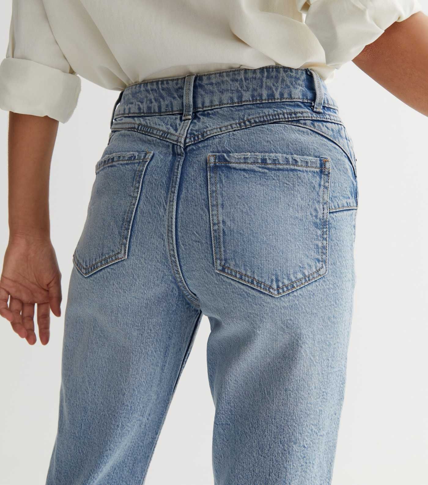Blue Vintage Wash Waist Enhance Tori Mom Jeans
						
						Add to Saved Items
						Remove from ... | New Look (UK)