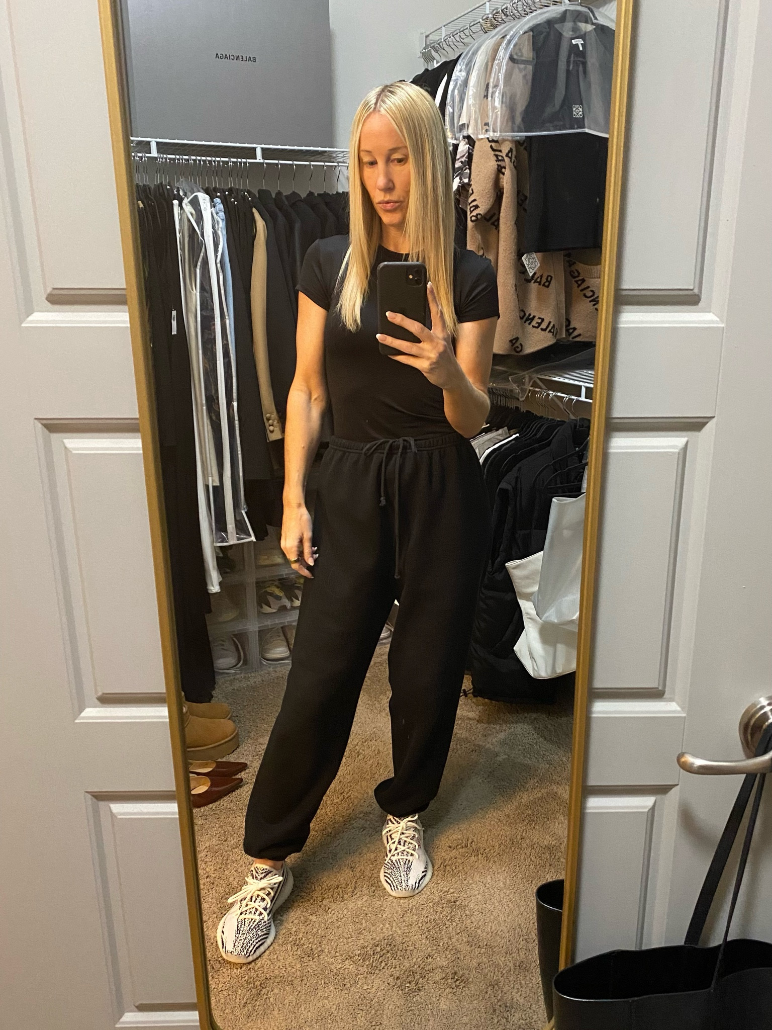 Casual fall outfit. Fitted tee and sweatpants. Airport travel outfit. 

#LTKSeasonal #LTKFindsUnder50 #LTKStyleTip