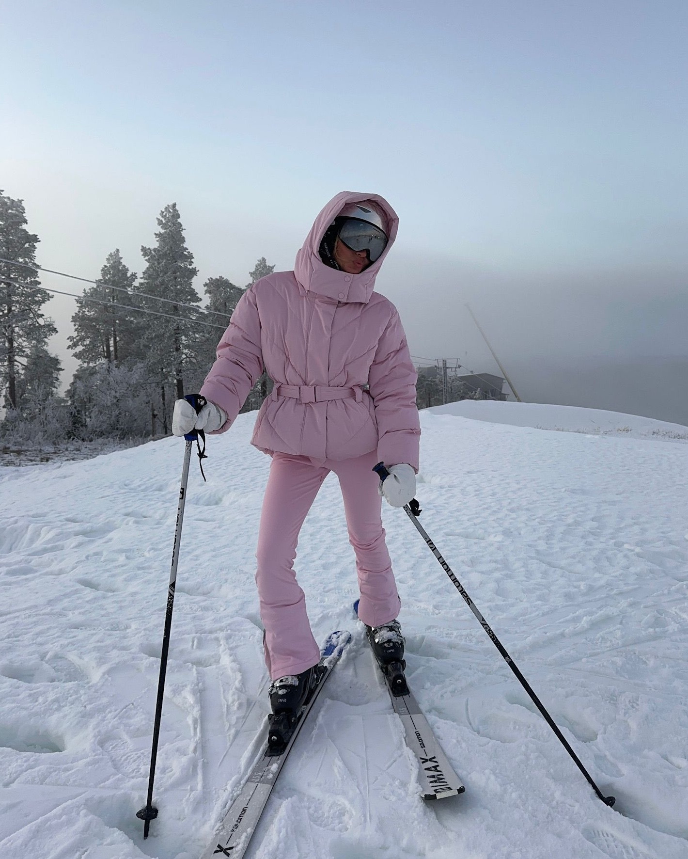 Snow bunny 🐰🎀

Bo & Tee pink quilted ski coat
Bo & Tee pink ski base layer jumpsuit
Bo & Tee leather effect white mittenss Moon Boots

#LTKuk #LTKwinter