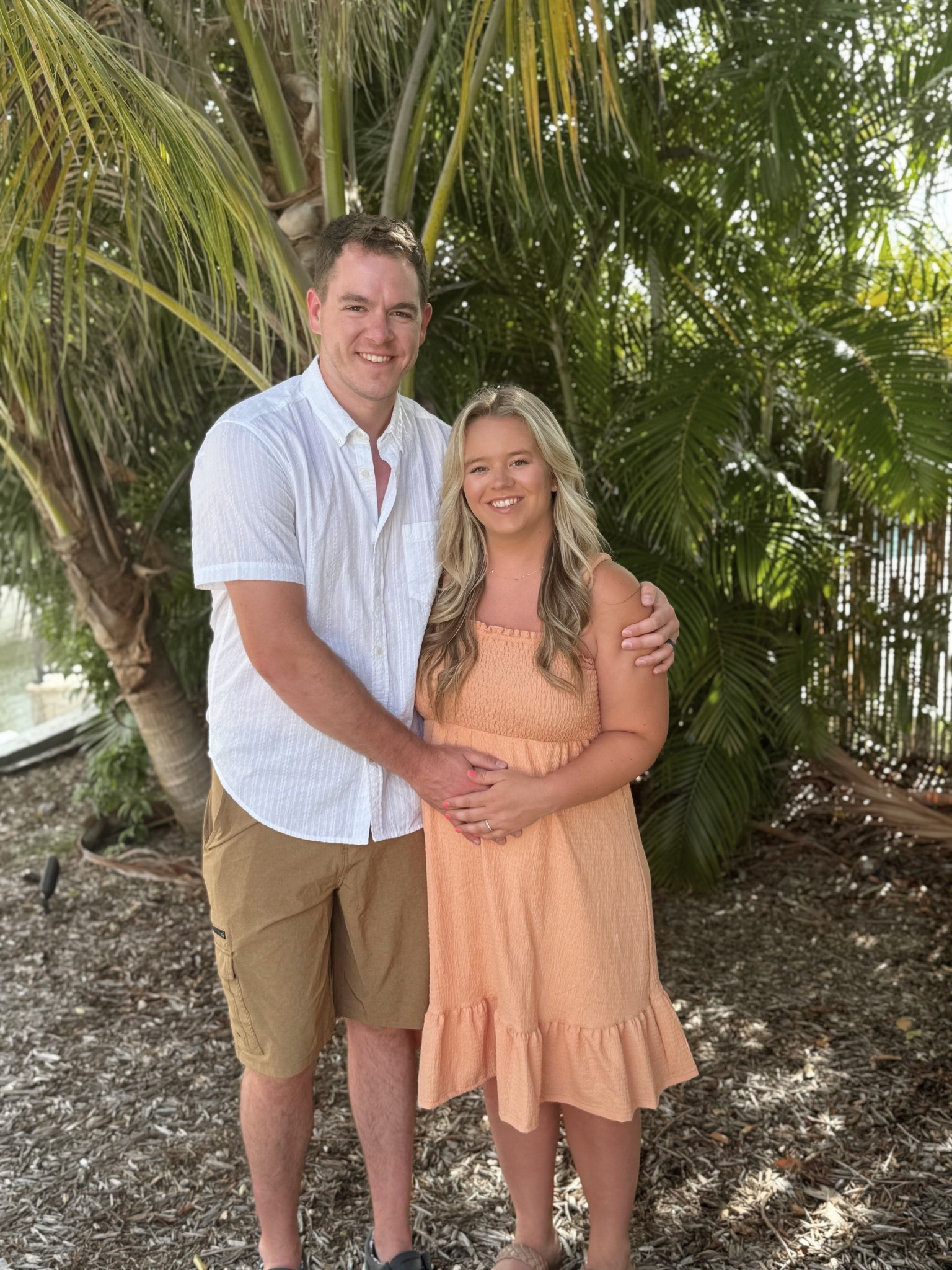 Cute vacation beach outfits for date night - bump friendly and flowy for mommy to be - cute family photo outfits for a beach vacation or back at home

#LTKBump #LTKBaby #LTKTravel