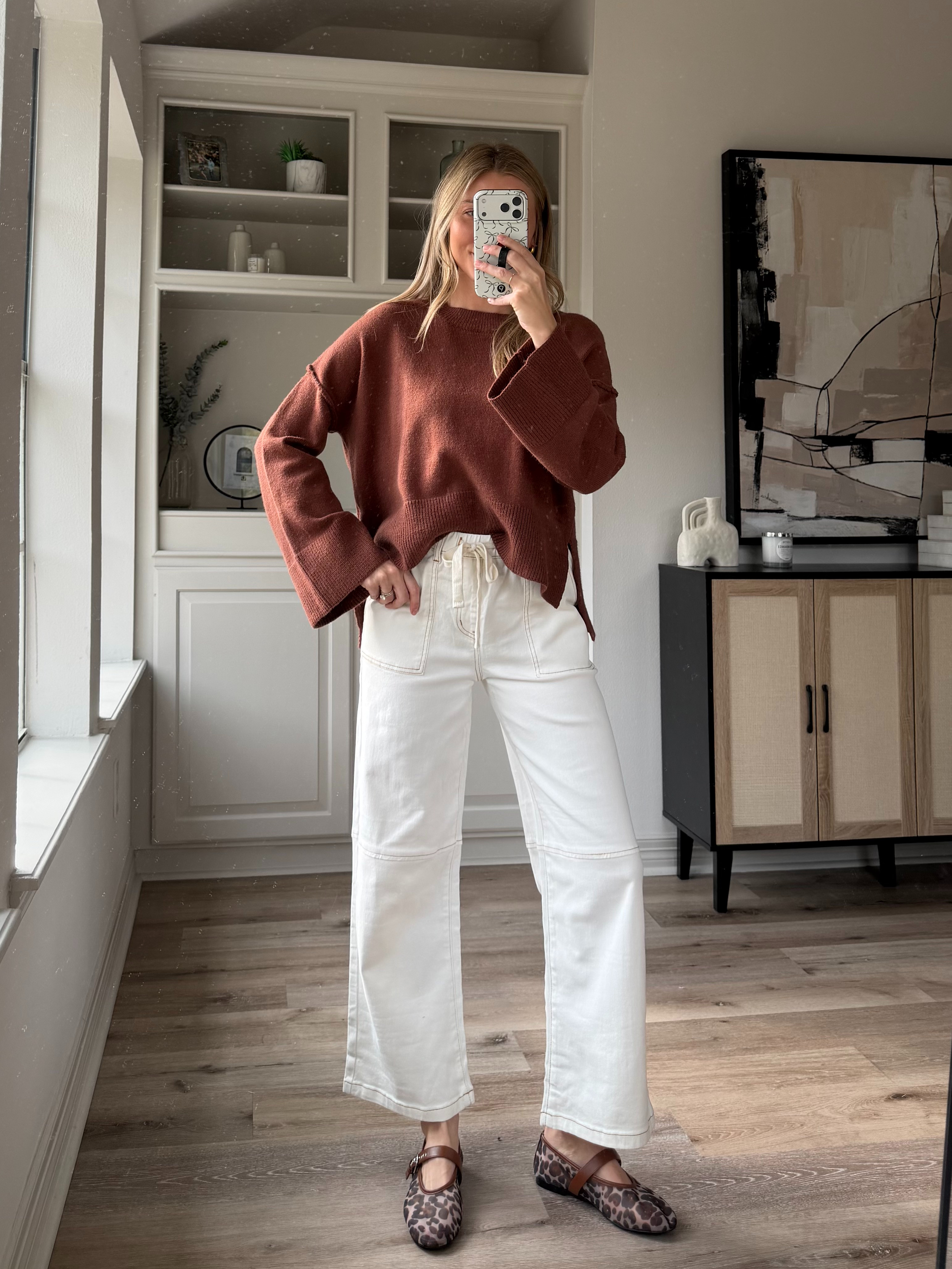 Everyday mom outfit idea for late winter! Wearing 4 in white denim.
 

 