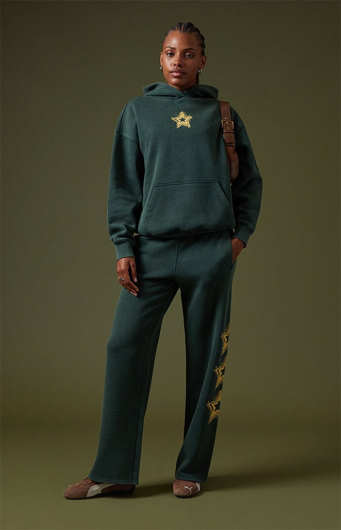 Women's Star Vintage Wash Hoodie in Forest Green - Size Medium | PacSun