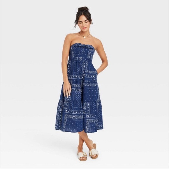 Universal Thread Blue Bandana Print Patchwork Floral Strapless Midi Sundress S | Poshmark