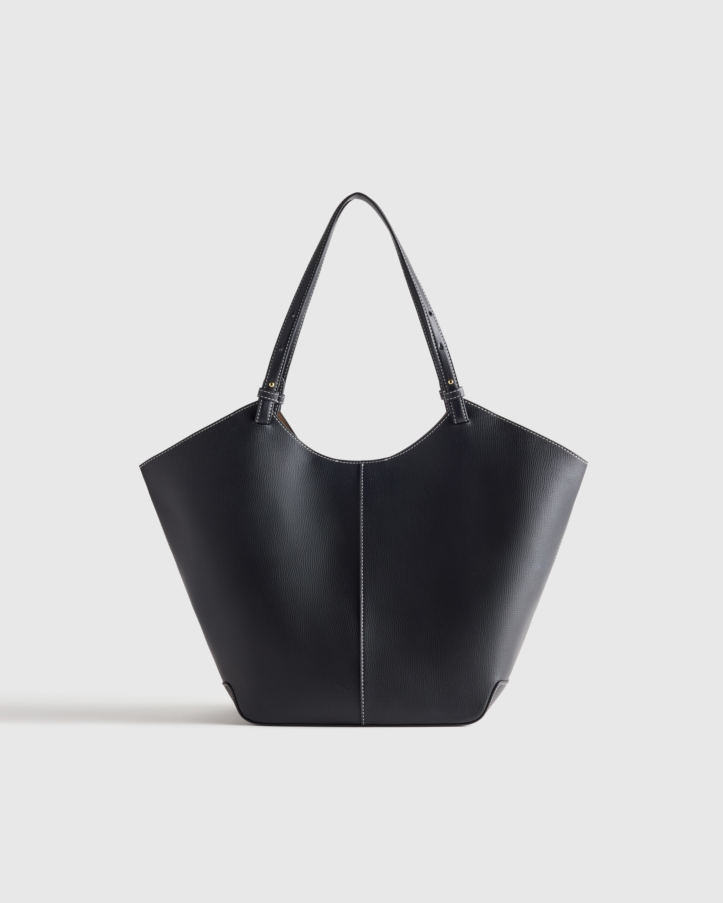 Quince | Women's Italian Leather Trapeze Tote in Black | Quince