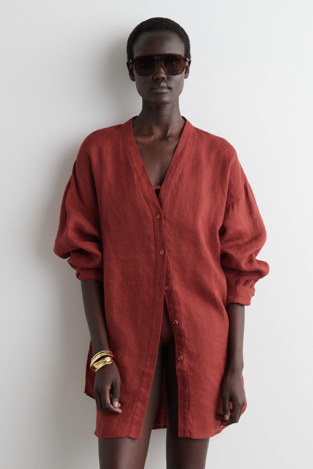 OVERSIZED LINEN V-NECK SHIRT - RED | COS | COS UK