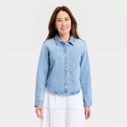 Women's Cropped Boyfriend Denim Shirt - Universal Thread™ Light Wash L | Target