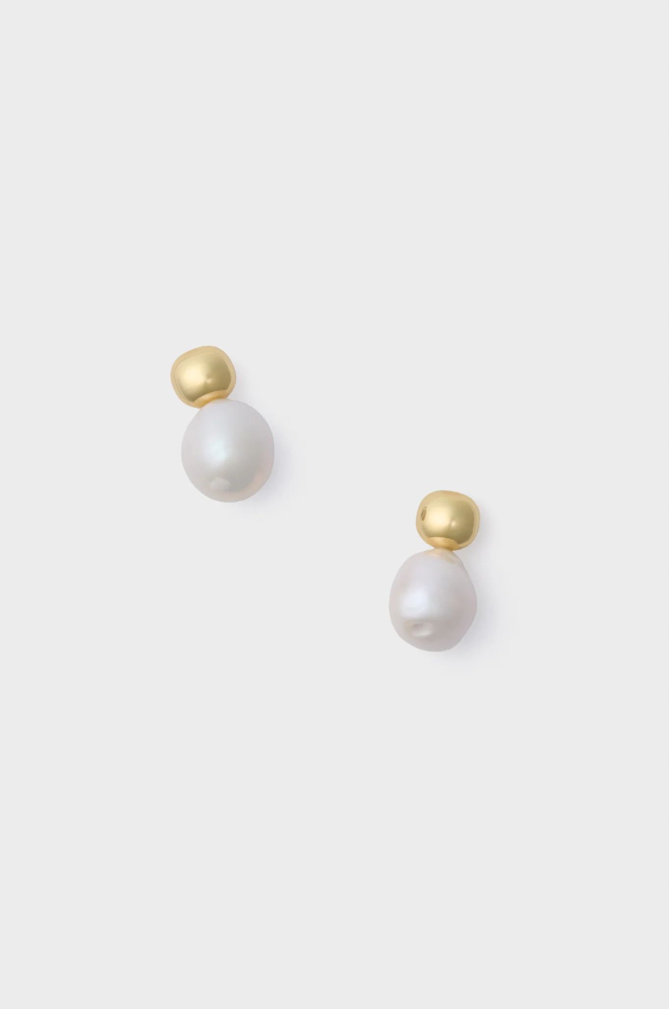 Pearl Sutton Earrings | Tuckernuck (US)