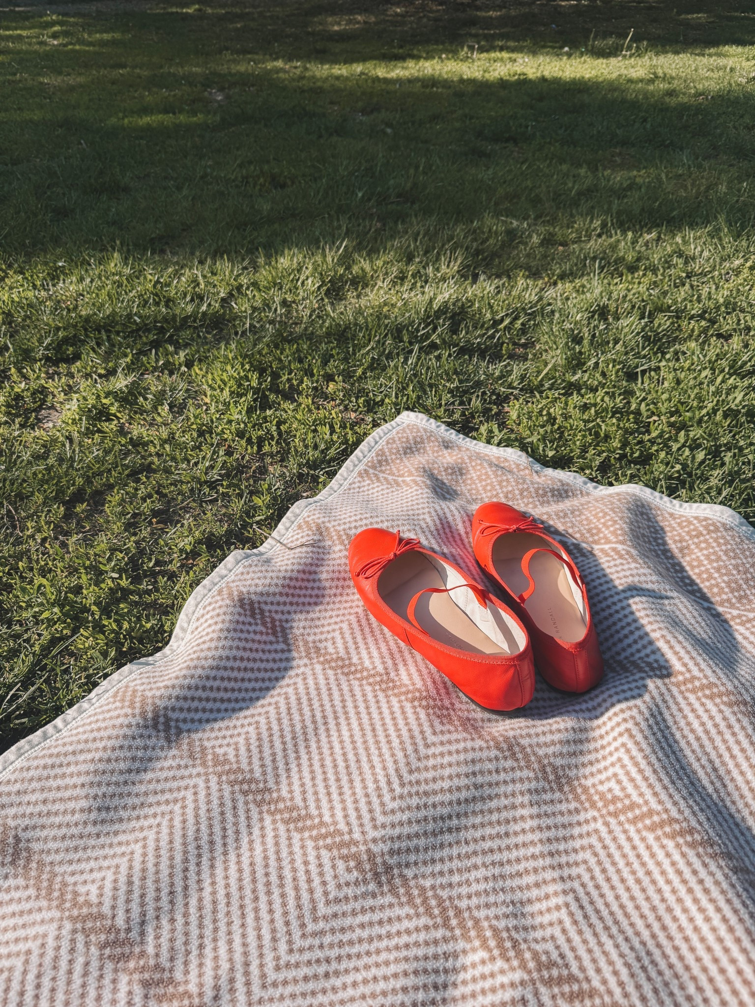 The loveliest evening at the park ♥️ @chappywrap blanket + the SOFTEST ballet slippers EVER. (Worth every penny. I’d rather own one pair of these than 20 pairs of “okay-ish” flats!!)