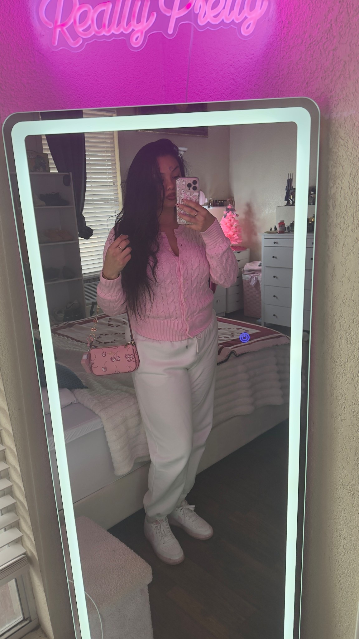 Comfy Valentines OOTD 💗✨🫶🏼

#LTKValentine #LTKBeauty #LTKdayinmylife