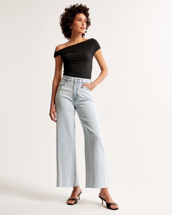 Curve Love High Rise Cropped Wide Leg Jean | Abercrombie & Fitch (US)