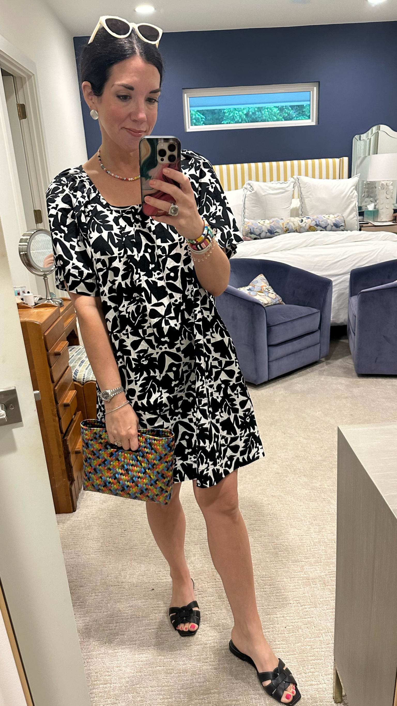 Heading on a little road trip and this dress is super comfy! Wearing an XS. This runs big and would be great for expecting or postpartum!The material is a nice 100% cotton.
My bag is from a market in Oaxaca.

#LTKBump #LTKFindsUnder50