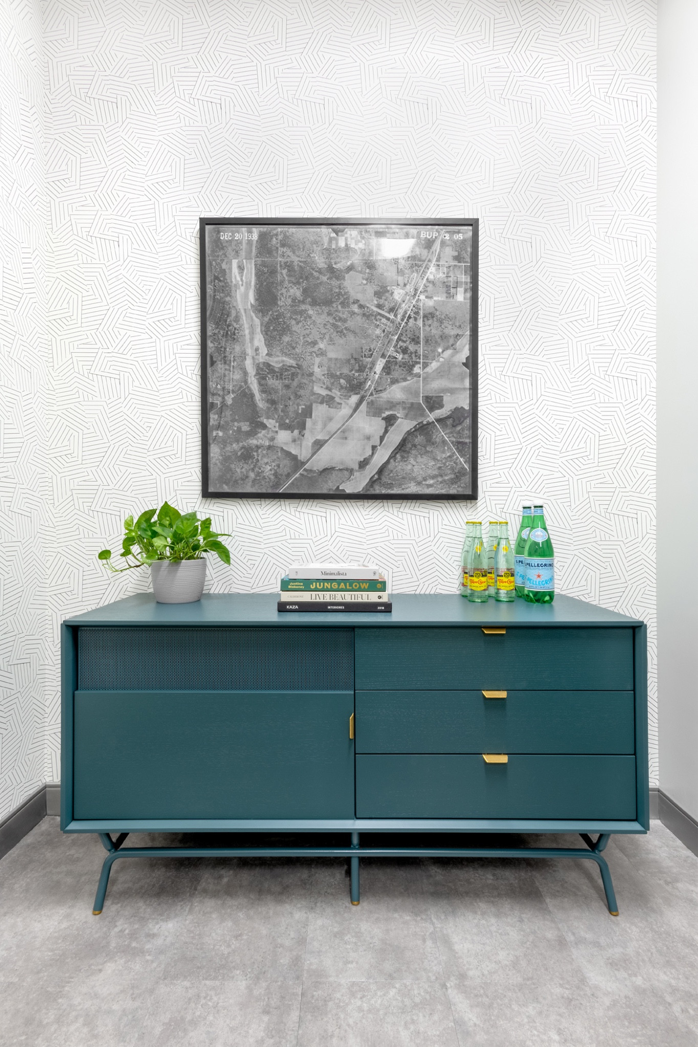 Miami Dade College Homestead Campus. From vision to reality, this renovated coworking space was enhanced for collaboration, ideation and creativity.  Using bold and vibrant design features, diverse seating options, and a historic gallery wall, this space was turned into a versatile and energetic environment. #collegedecor #collegedesign #coworkingspaces #educationspaces #ceilingwallpaper #gallerywalldesign


#LTKhome