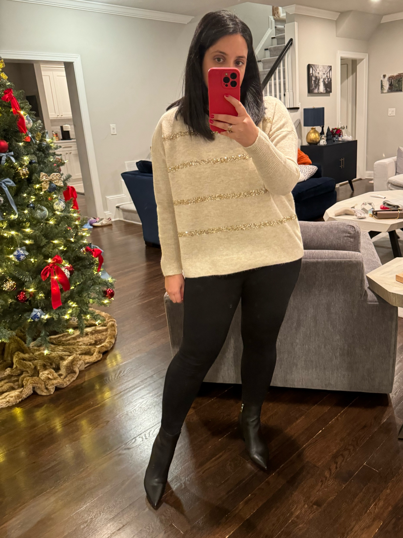 Simple dinner outfit. Love the booties. So comfy and chic 




#LTKSeasonal #LTKstyletip #LTKshoecrush