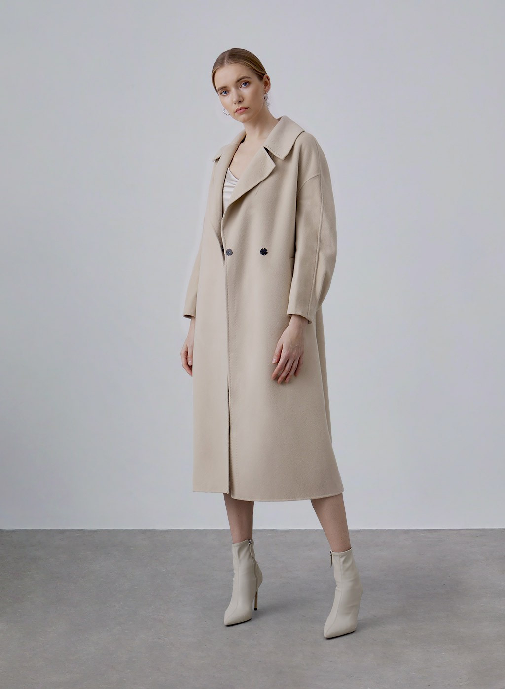 Plain Wool-Cashmere Tailored Coat | Silk Maison