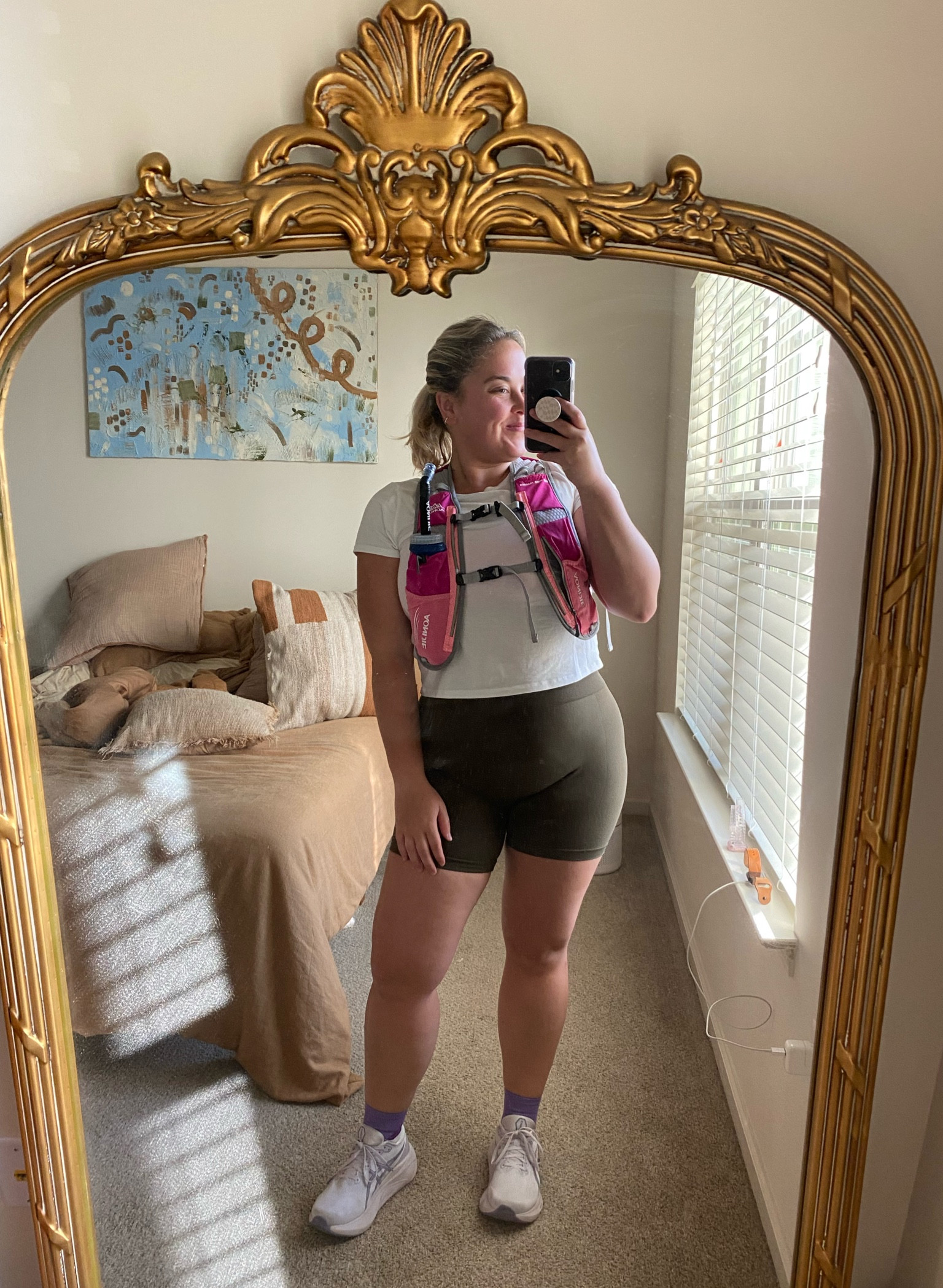 the absolute best vest! it’s comfortable, has lots of pockets and doesn’t move around while running. it comes in lots of colors and is under $50 on Amazon - linked below 🫶🏼 also linked are the best running shoes IMO and other running essentials I have on:
vest:
https://amzn.to/3JwGvLG
my shorts:
https://amzn.to/3UHiLuV
running no blister socks:
https://amzn.to/3UxAcOn
high support sports bra:
https://amzn.to/3WkIkmm
my shoes linked on LTK 🤍


#LTKActive #LTKmidsize #LTKfitness
