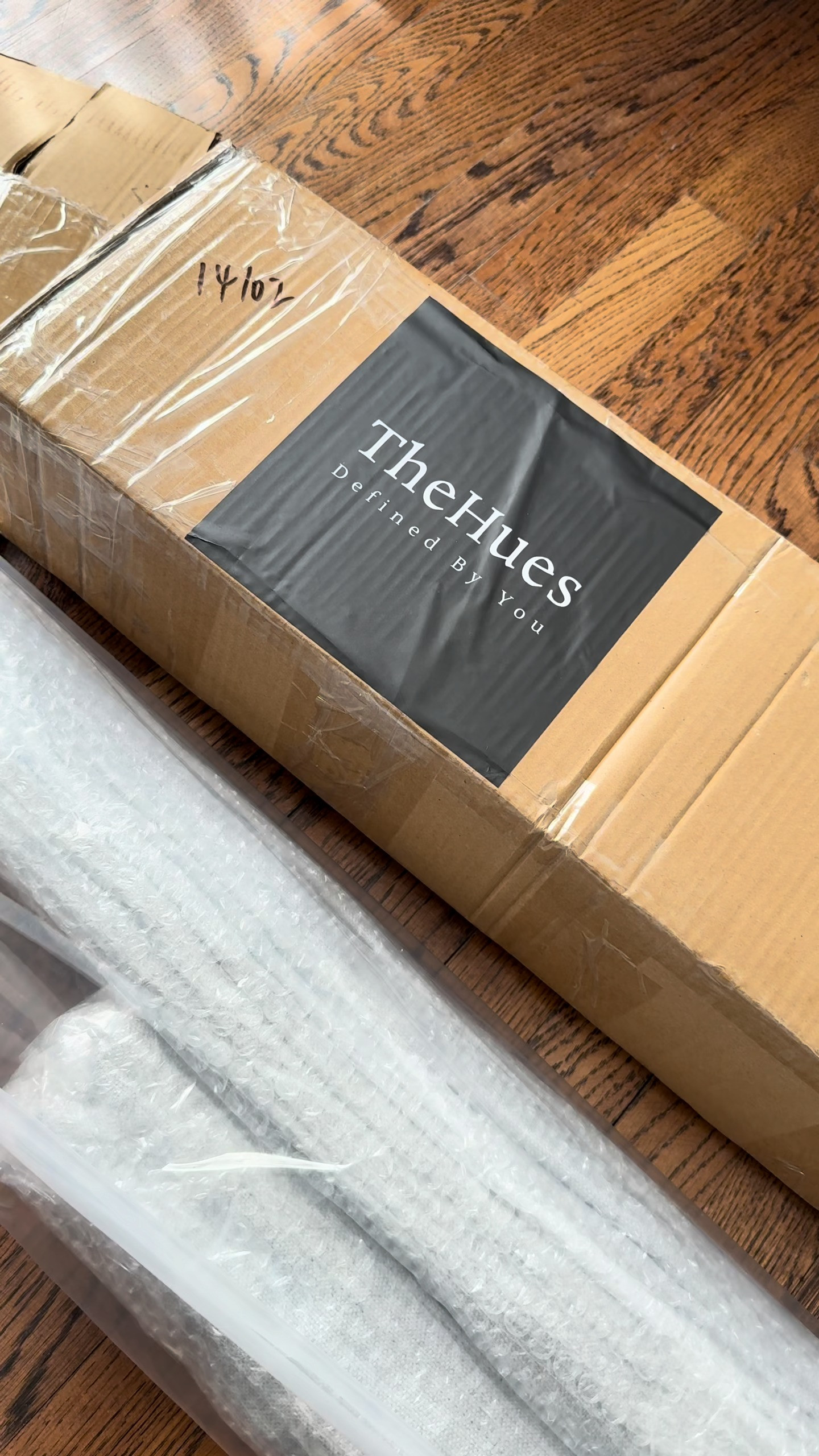 Unboxing a shade that actually works with the space.
The tone, the texture, everything just falls into place with the wall color.
Shop the look.

#BathroomDetails #RomanShadeStyle #DesignThatWorks #CuratedLiving #MadeByPatchi 

 