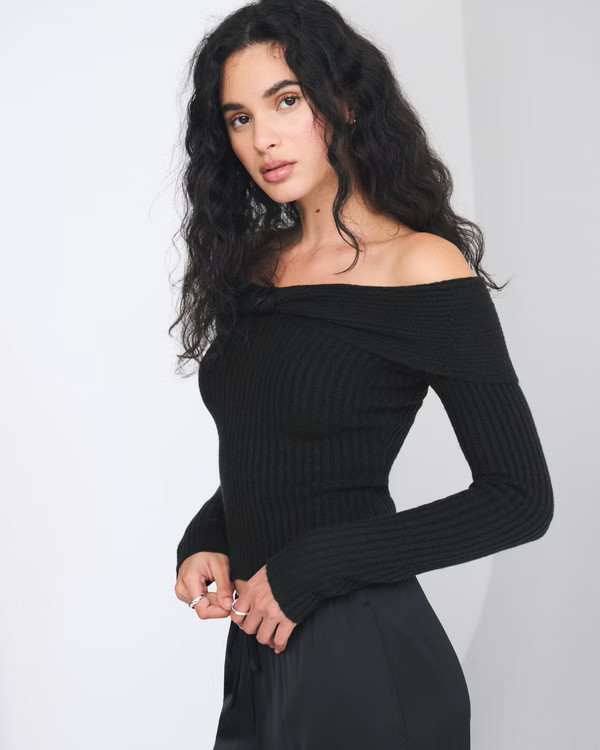 Women's Off-The-Shoulder Twist Sweater | Women's New Arrivals | Abercrombie.com | Abercrombie & Fitch (UK)
