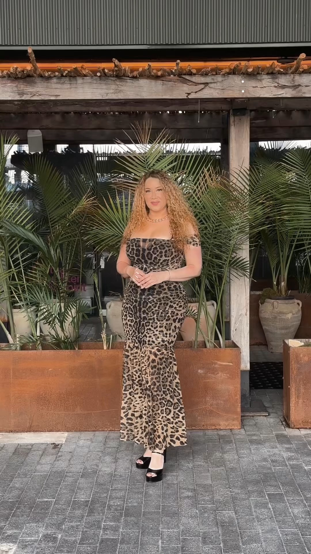 All the drama I needed in one look 🐆🖤 Leopard print love + my go-to black heels = NYFW perfection.


#LTKShoeCrush #LTKNYFW