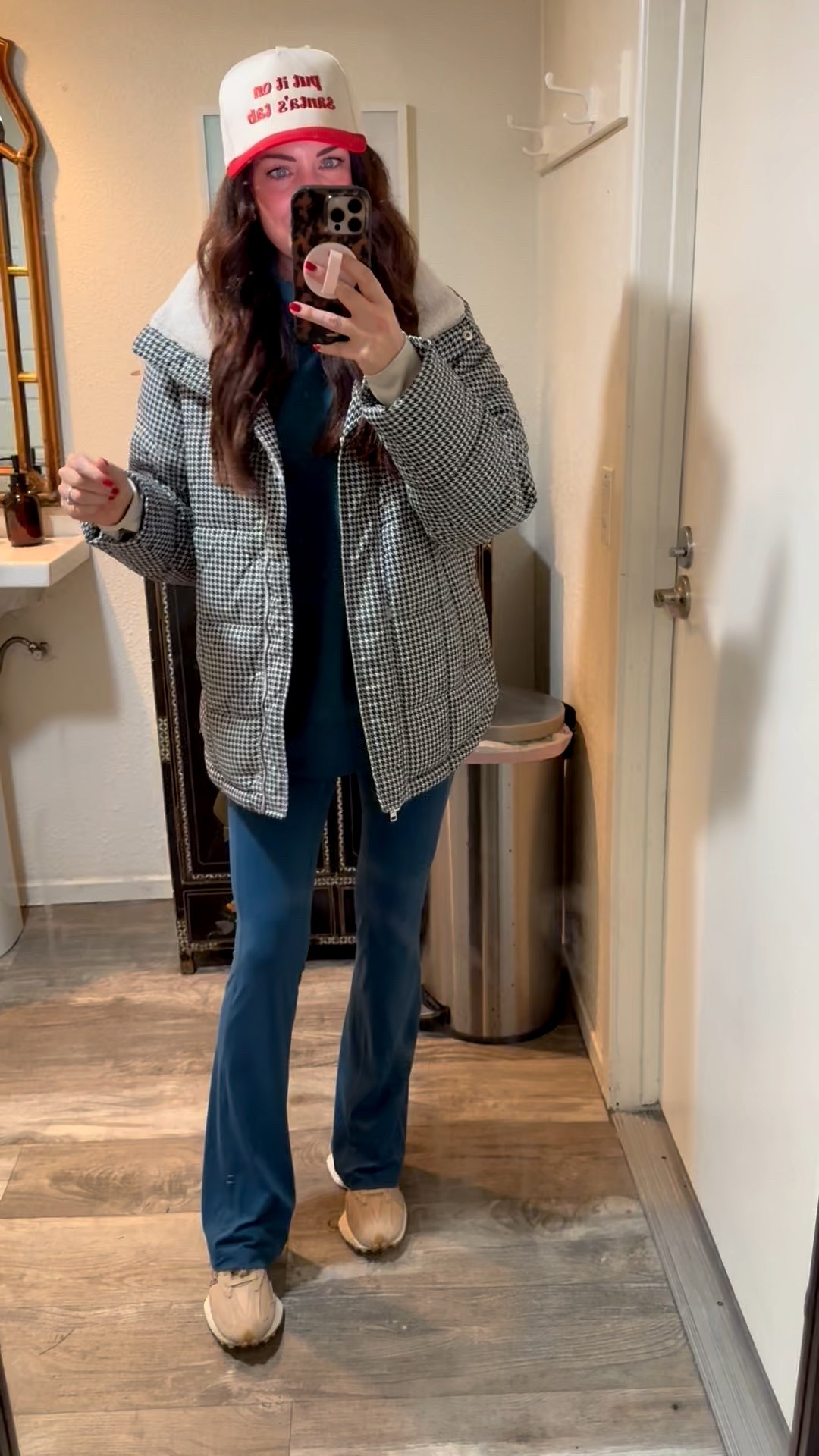 The set that looks like lululemon but it’s target😍 wearing a small in both & medium in jacket 

#LTKFindsUnder50 #LTKHoliday #LTKGiftGuide