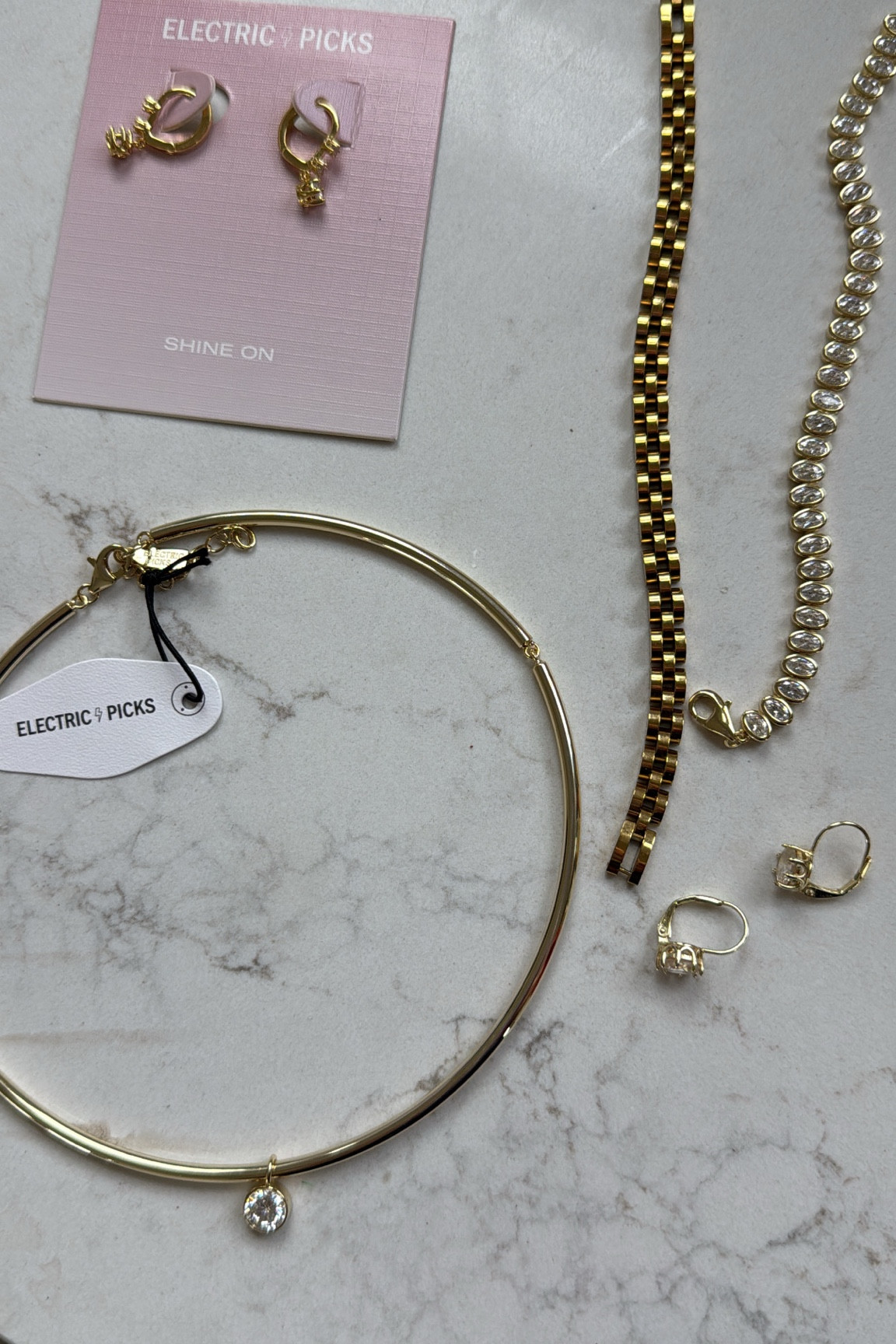 @Electric Picks Jewelry #ad I’m LOVING the spring collection!! Perfect Mother’s Day gift idea!

#LTKMothersDay #LTKootd #LTKgrwm